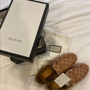 Gucci loafers real fur size 38